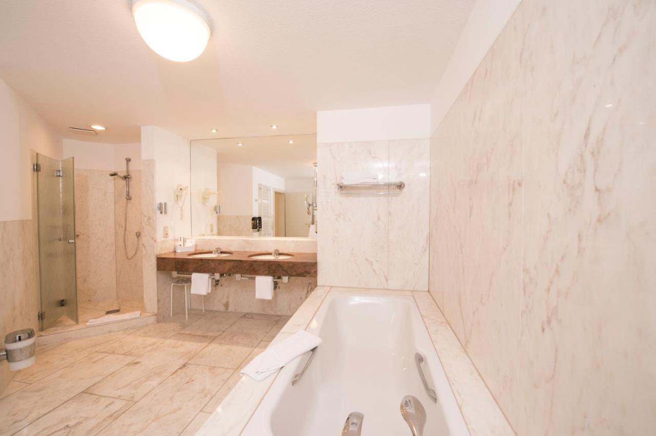 Hotel Traube Ruedesheim Рюдесхайм-на-Рейне Экстерьер фото