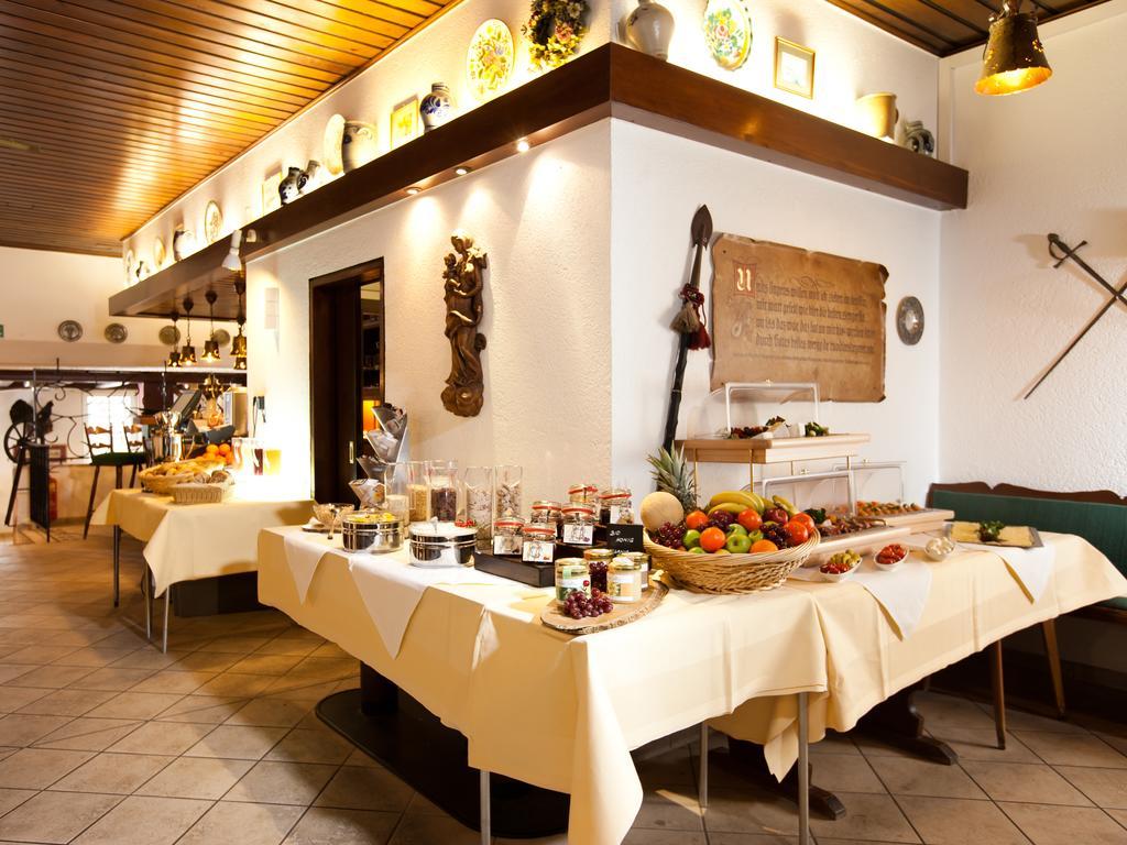 Hotel Traube Ruedesheim Рюдесхайм-на-Рейне Экстерьер фото
